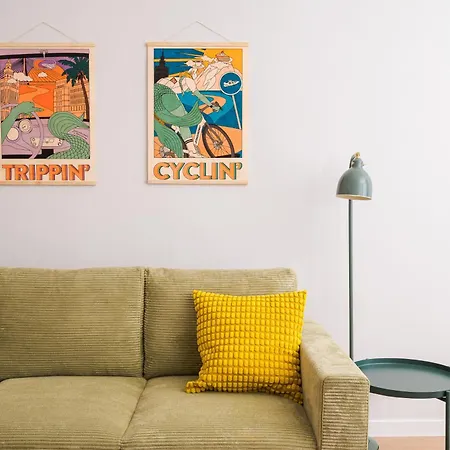 Апартаменты Metro Mlynow Colourful By Bookinghost