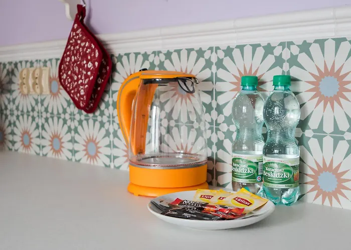 Metro Mlynow Colourful By Bookinghost * Varšava